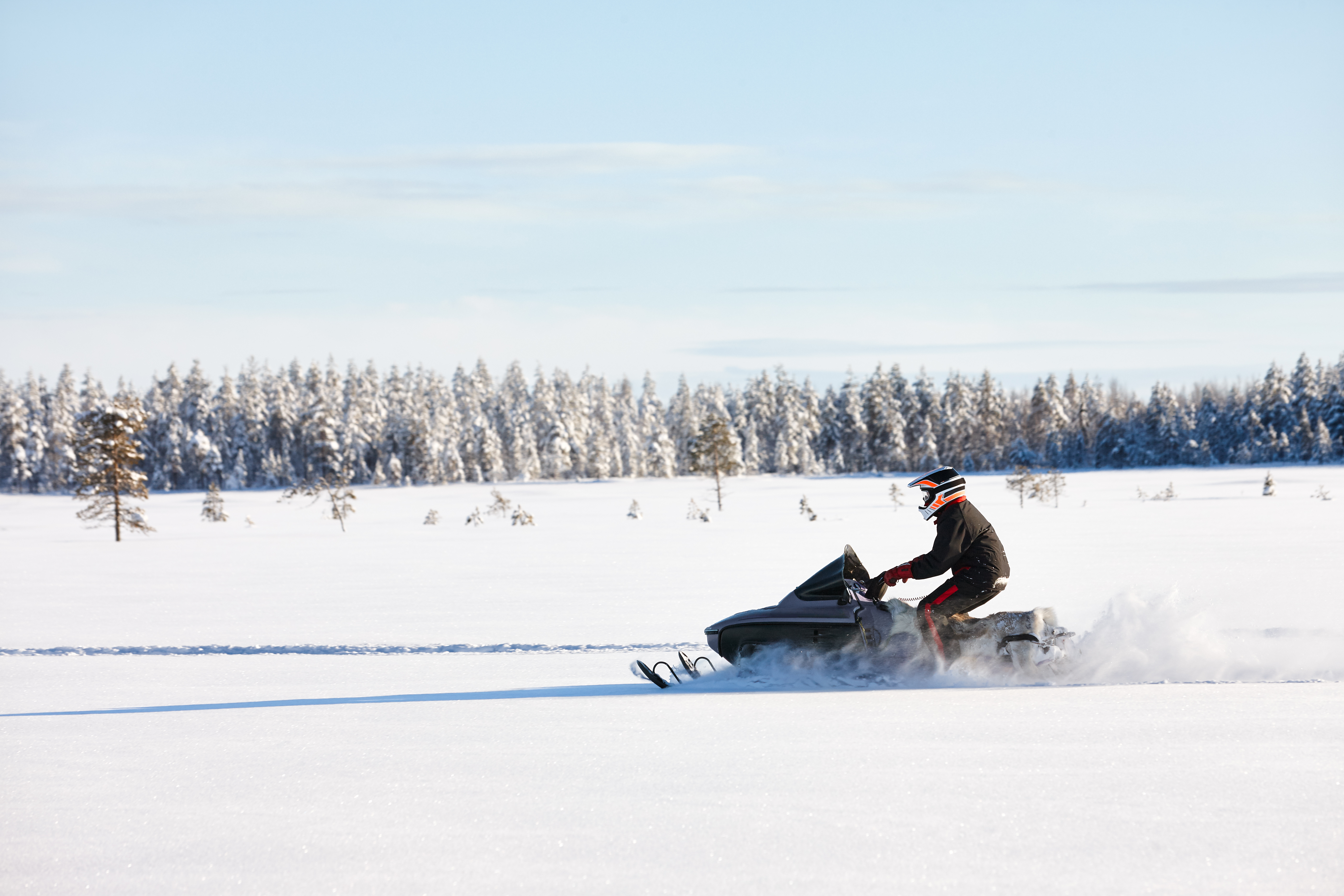 sneeuwscooter winter golapland